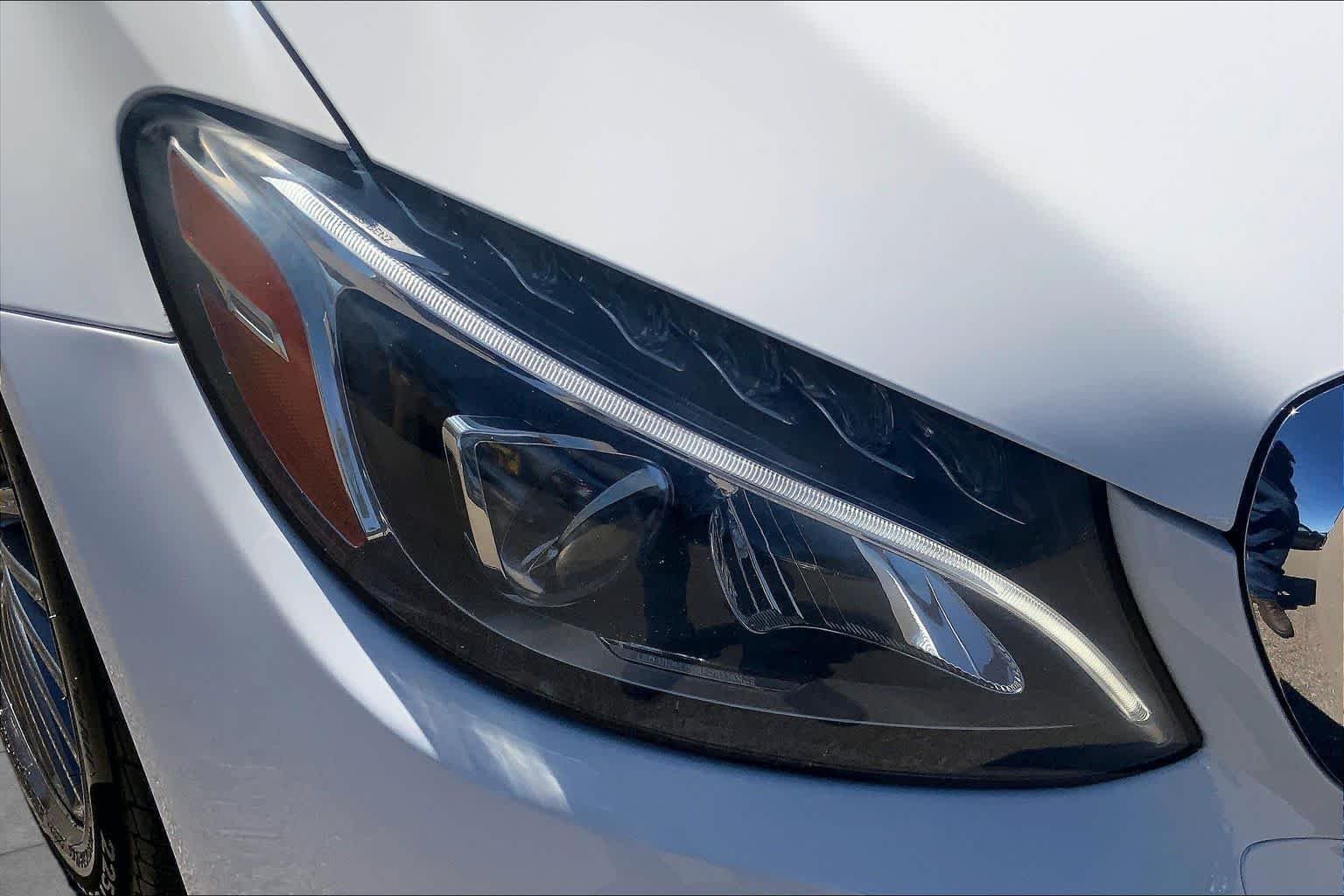 Used 2016 Polar White Mercedes-Benz C 300 Luxury image 27