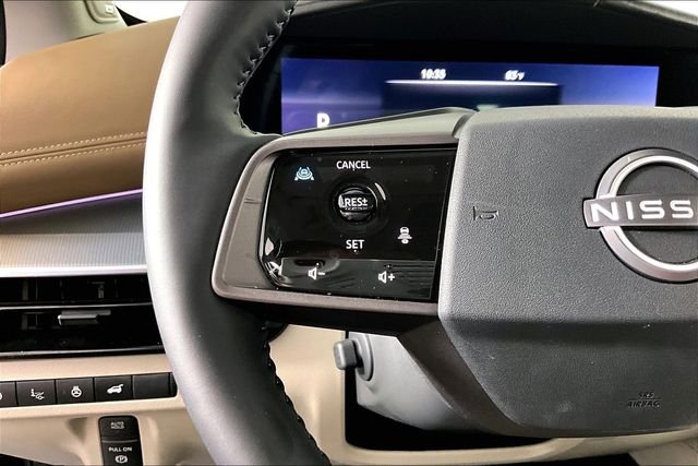 Used 2025 Black Nissan Platinum image 10