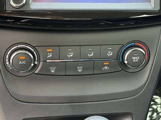 Used 2019 Gray Nissan S image 16