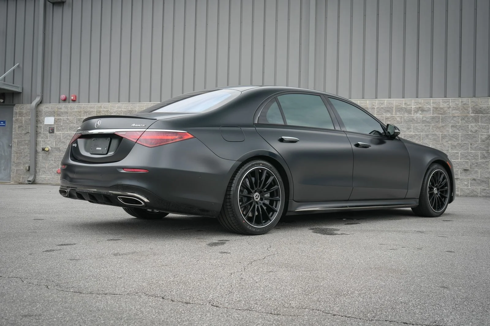 Used 2023 Black Mercedes-Benz S 580e image 18