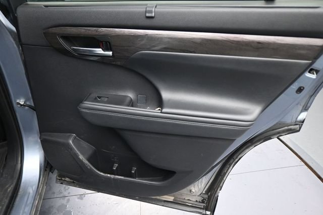 Used 2021 Blue Toyota Platinum image 15