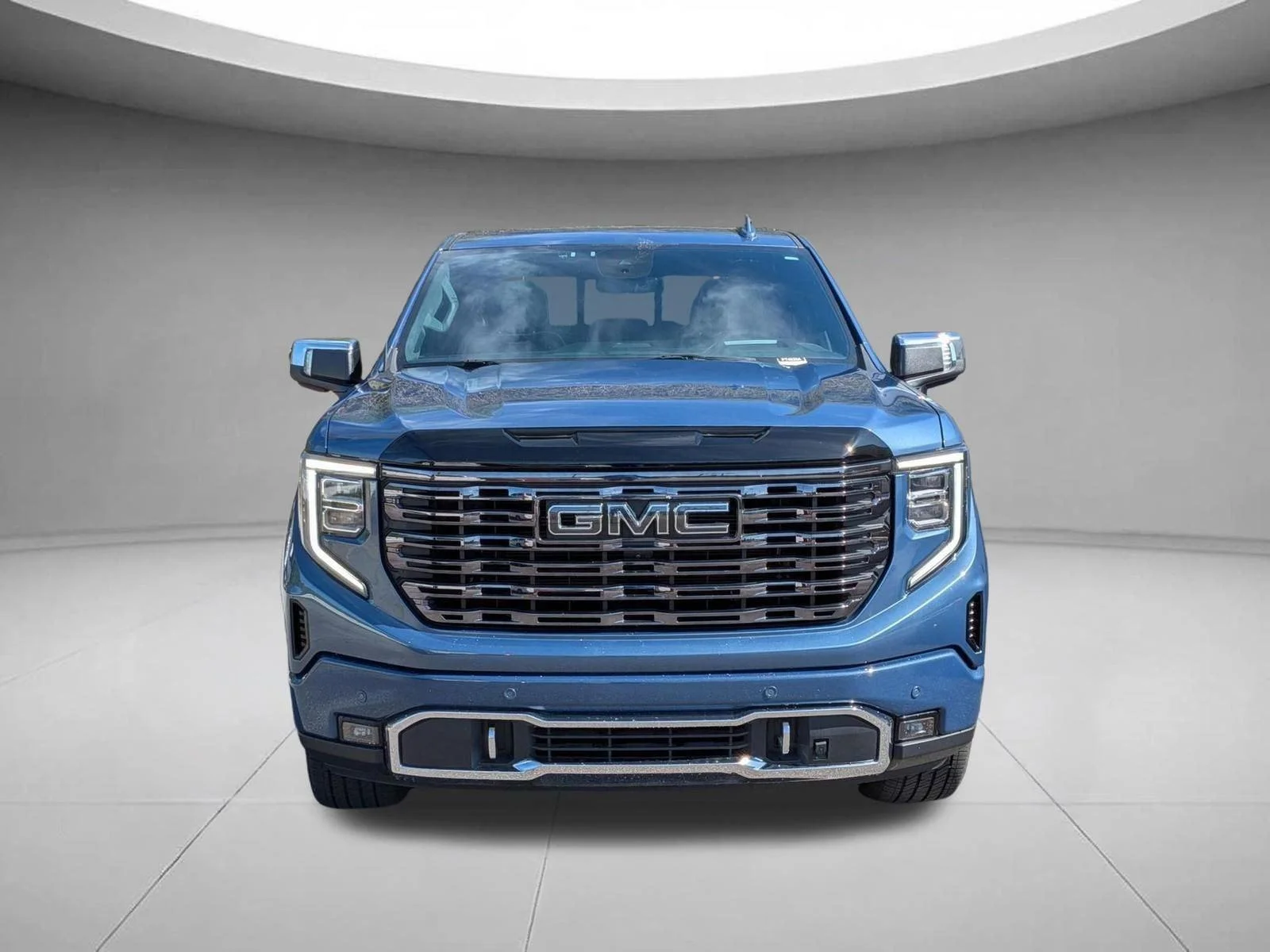 Used 2025 Downpour Metallic GMC Denali Ultimate image 2