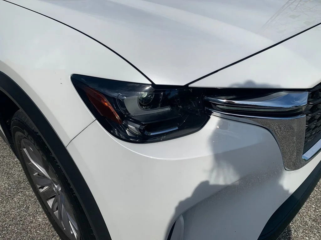 Used 2025 White Mazda 3.3 Turbo Select image 35