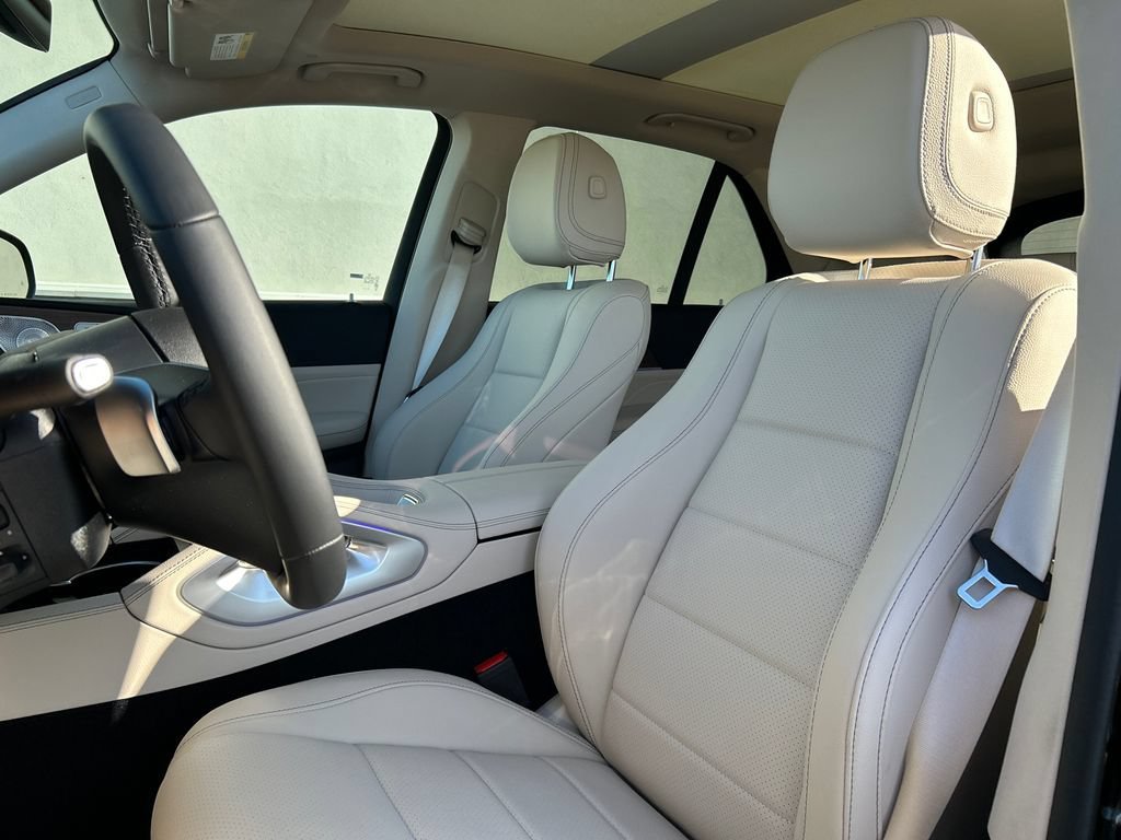 New 2026 Black Mercedes-Benz GLE 450 image 52