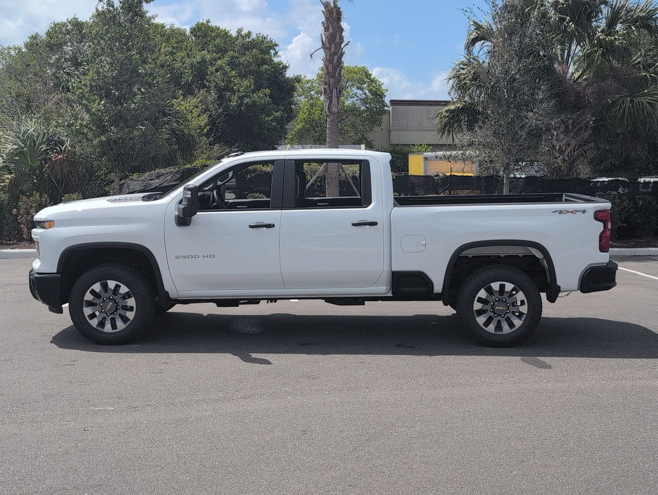 New 2026 Summit White Chevrolet Custom image 5