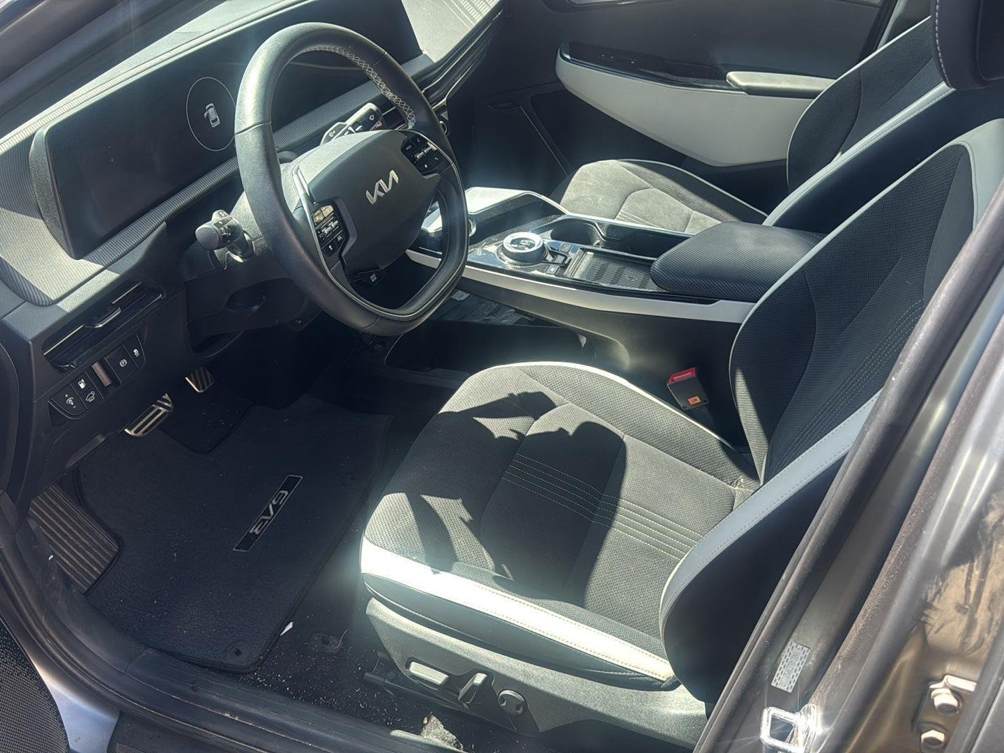 Used 2024 Steel Matte Gray Kia GT-Line image 7