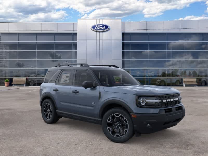 New 2026 Azure Gray Metallic Tri-Coat Ford Outer Banks® image 7