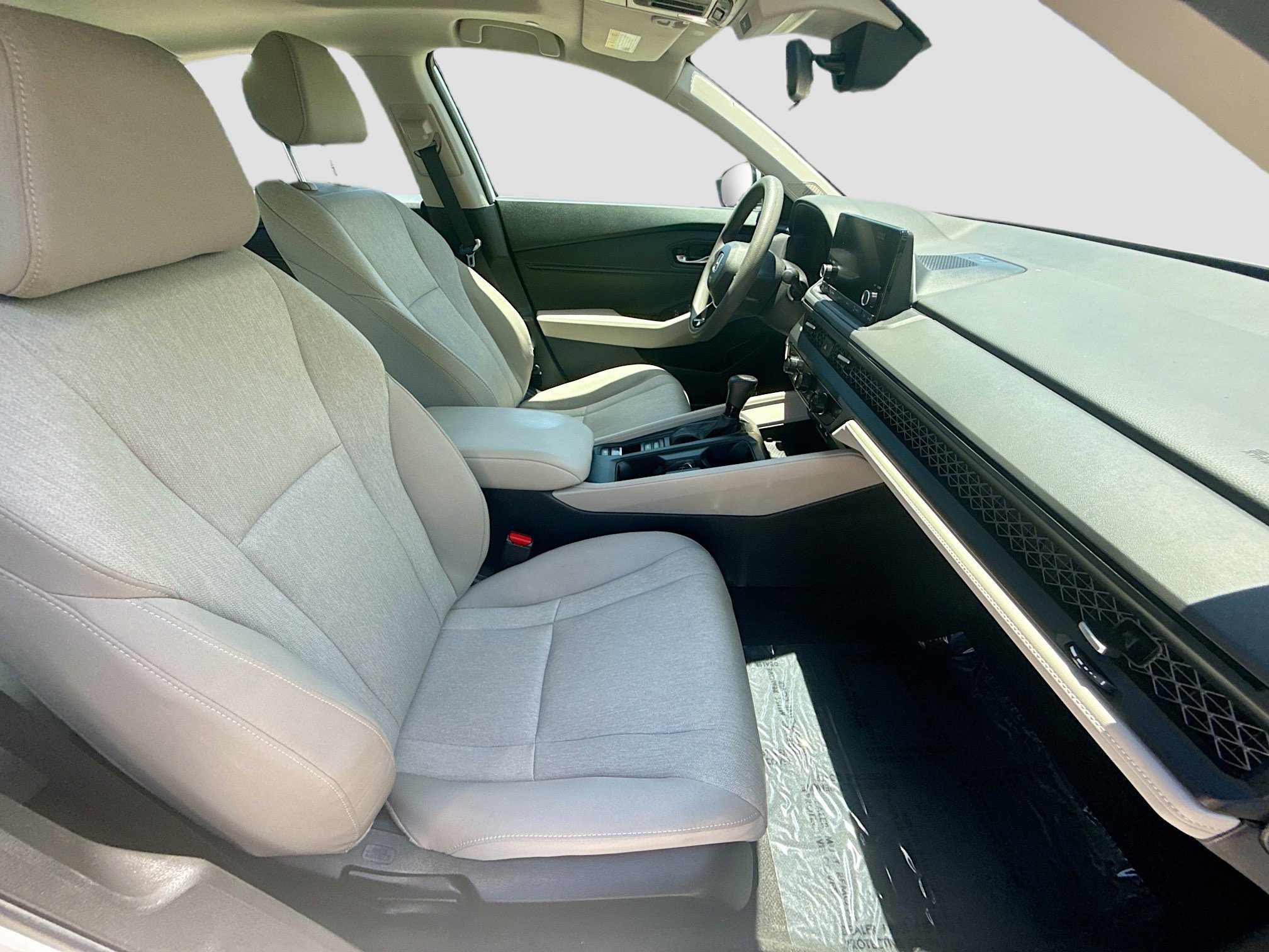 2024 Honda Accord EX - Photo 30