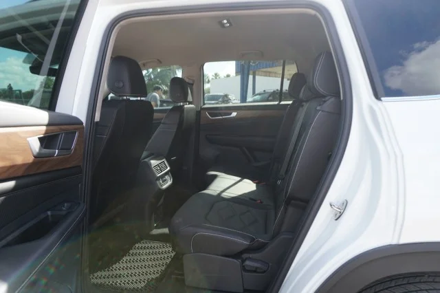 2024 Volkswagen Atlas SE - Photo 19