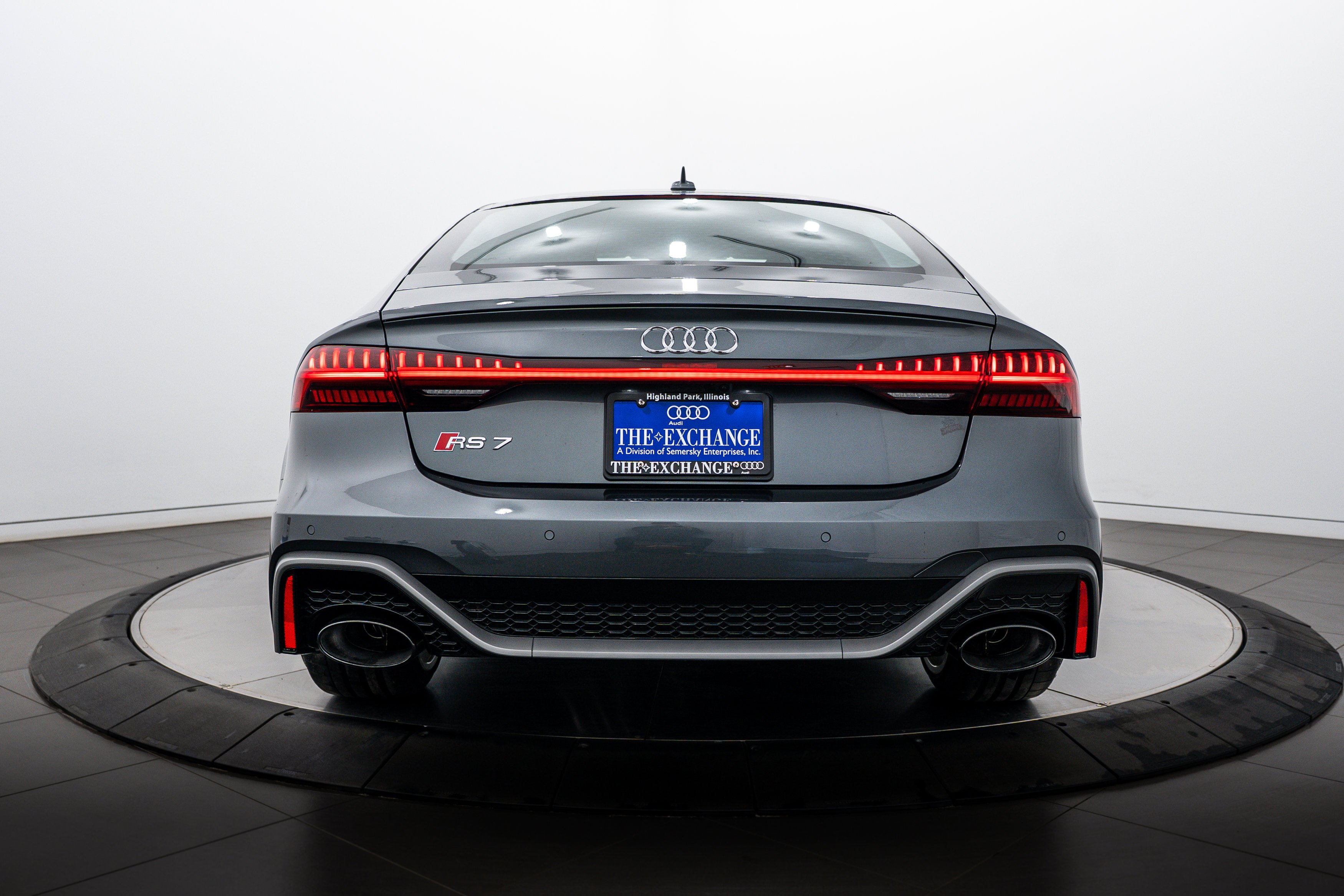New 2026 Daytona Gray Audi performance image 24