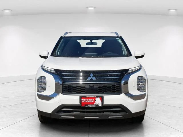 Certified 2025 Mitsubishi Outlander Plug-in Hybrid ES with VIN JA4T5UA98SZ042010 for sale in White Bear Lake, Minnesota