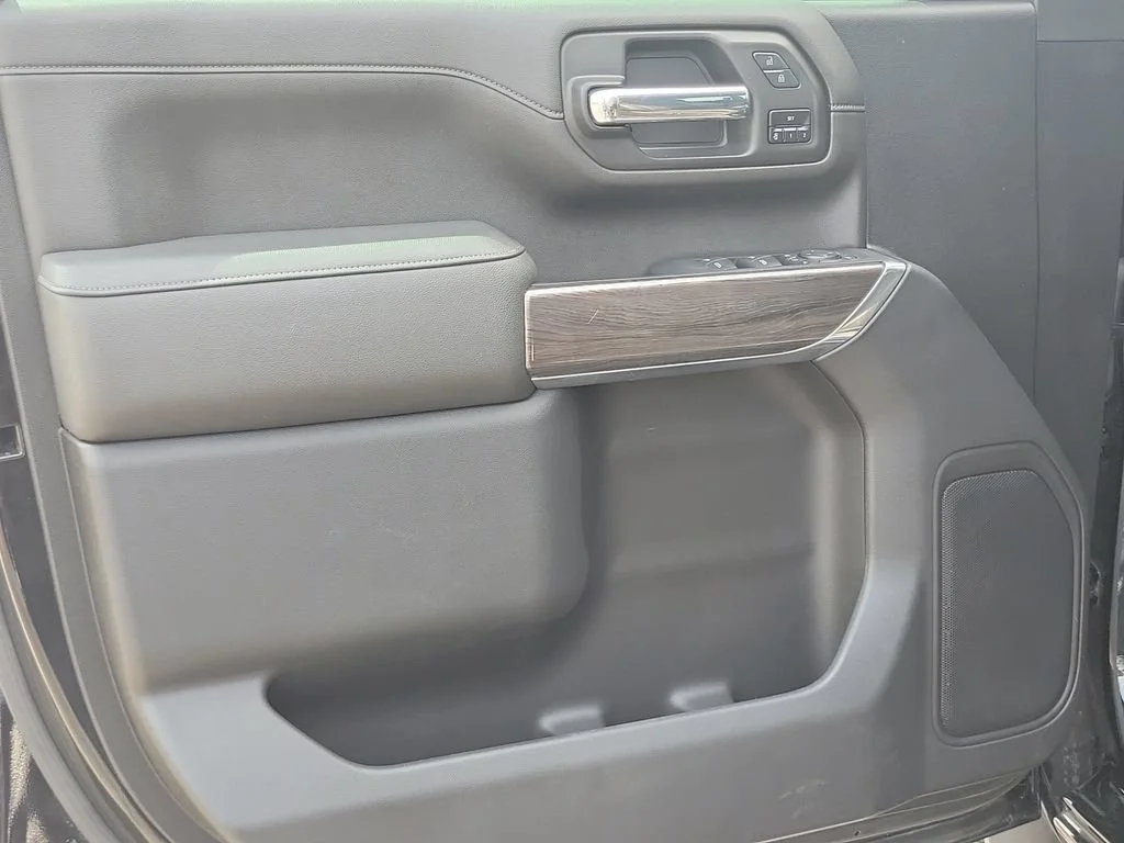 2022 Chevrolet Silverado 2500HD LTZ - Photo 21