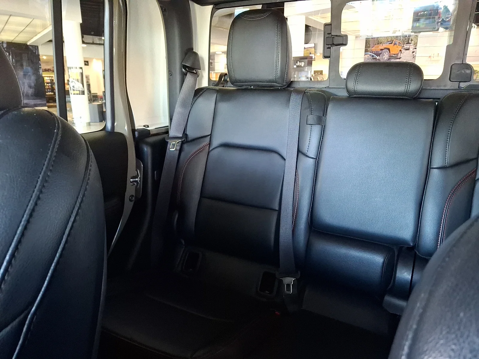 Used 2020 Green Jeep Rubicon image 18