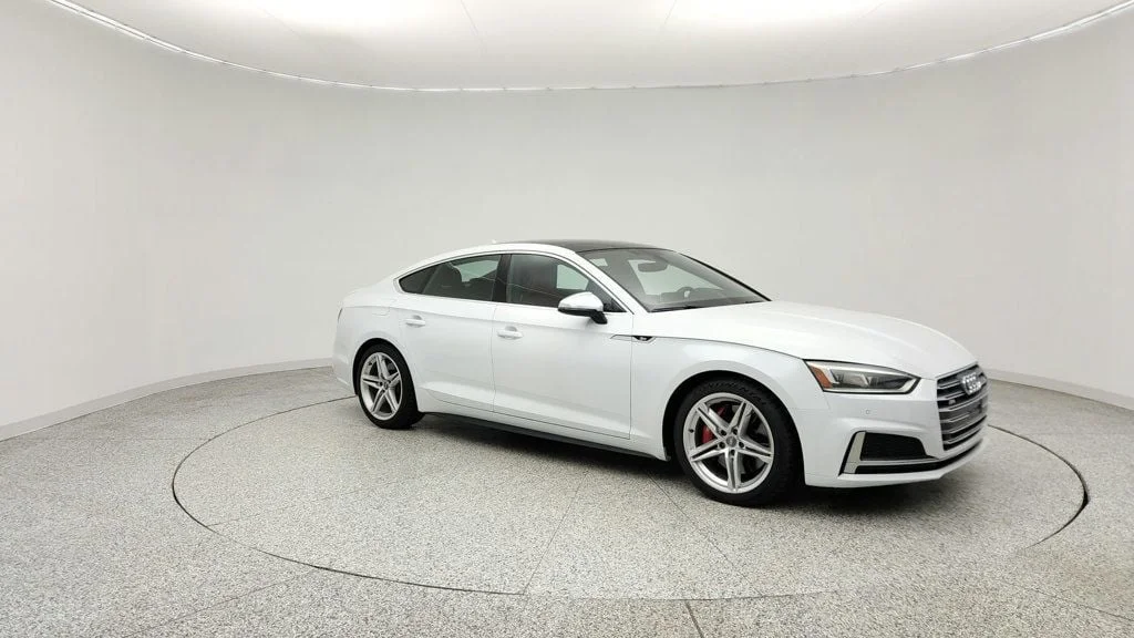 Used 2019 Glacier White Metallic Audi Premium Plus 3.0 TFSI quattro w/ B&O Sound & Magma Red Leather image 3