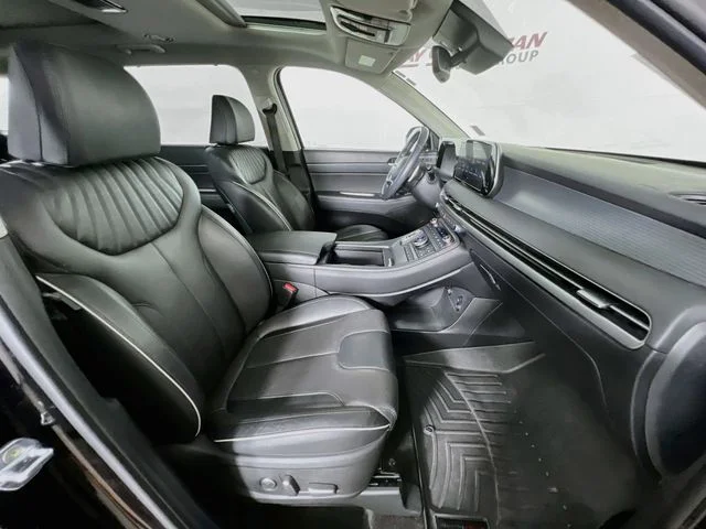 Used 2023 Black Hyundai Limited image 44