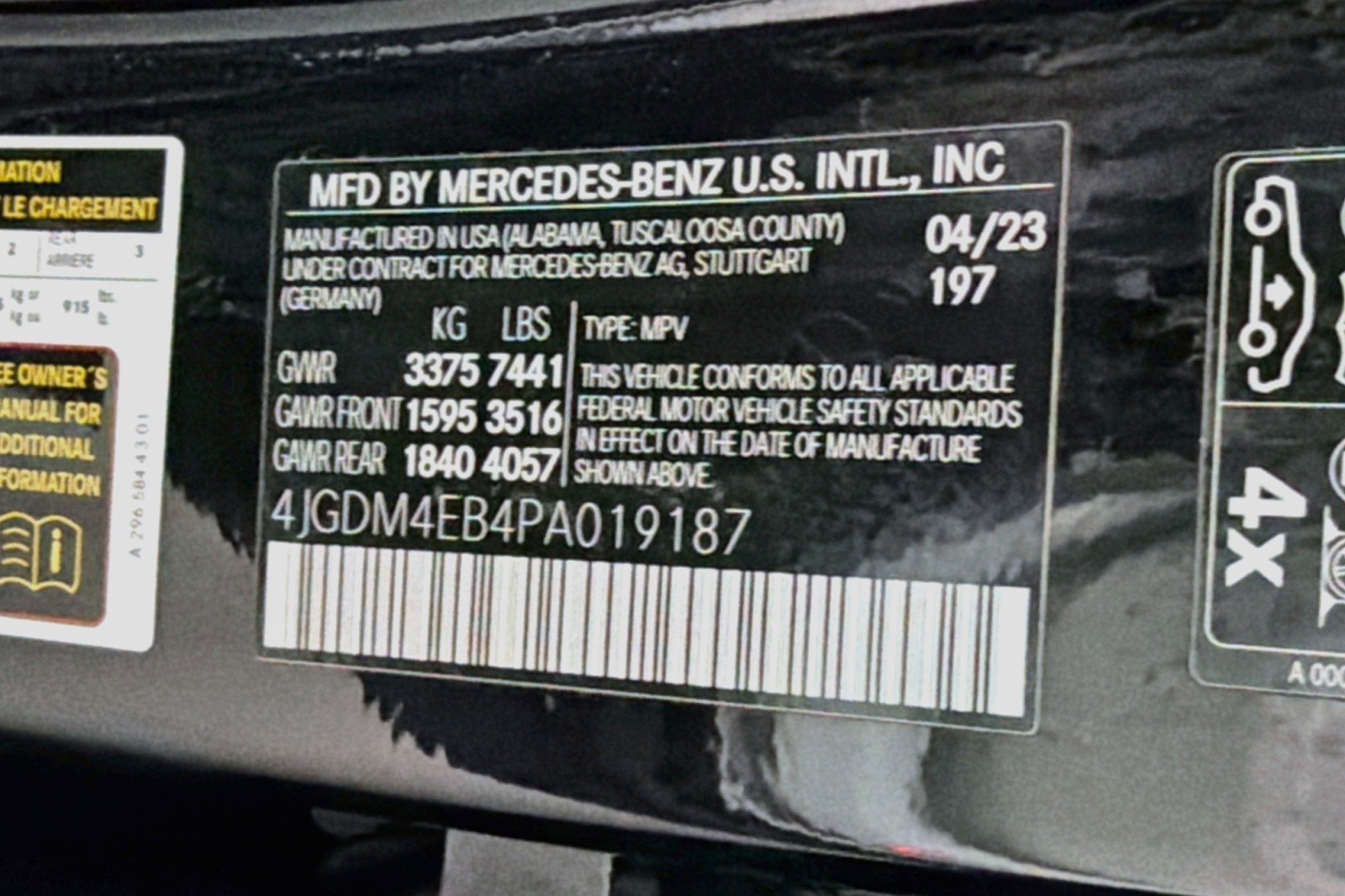 Certified Used 2023 Obsidian Black Metallic Mercedes-Benz 580 image 24
