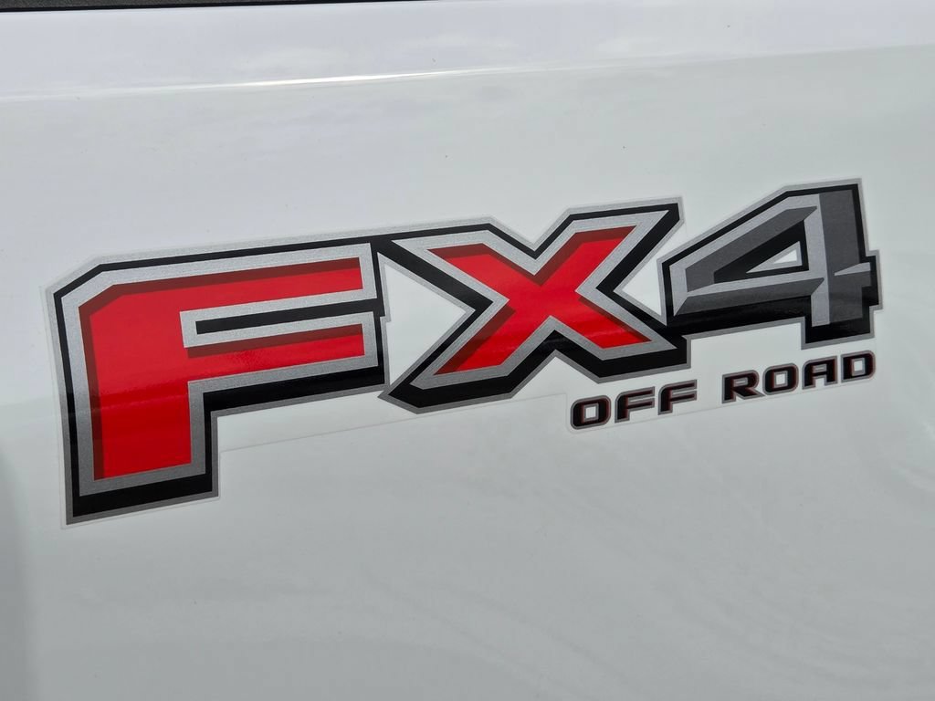 Used 2024 Oxford White Ford XLT image 8