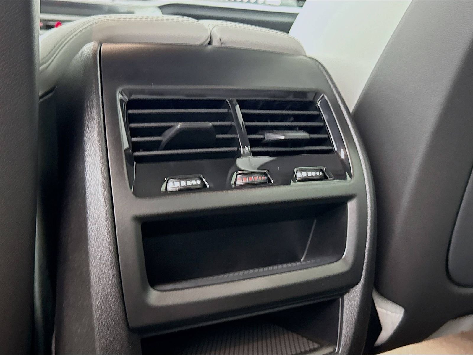 2026 BMW X5 40i - Photo 27