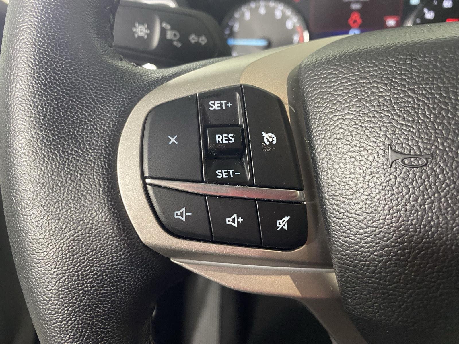 Used 2023 Agate Black Ford XLT image 15