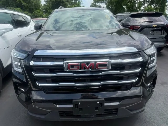 Used 2025 Ebony Twilight Metallic GMC Elevation image 2