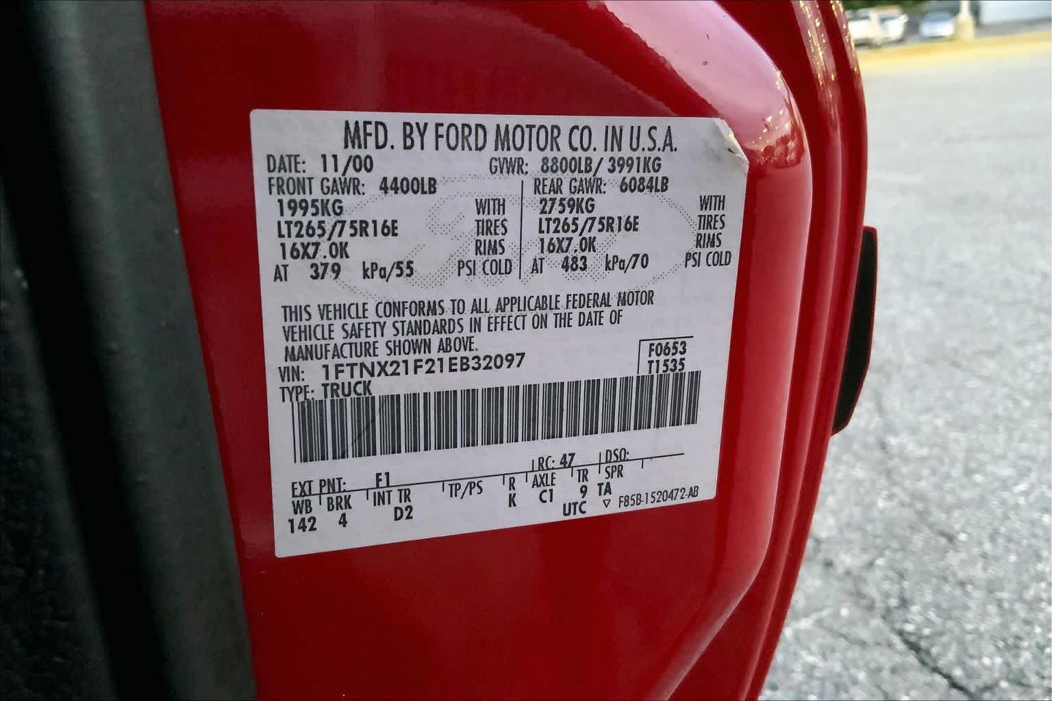 Used 2001 Red Ford XLT image 29