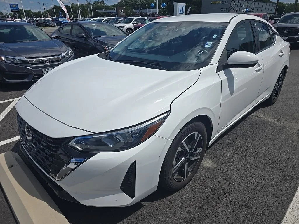 Used 2024 White Nissan SV image 2