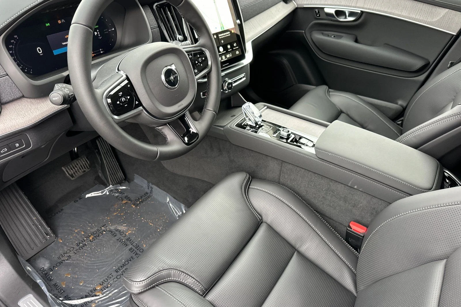 New 2026 Aurora Silver Volvo Ultra image 9