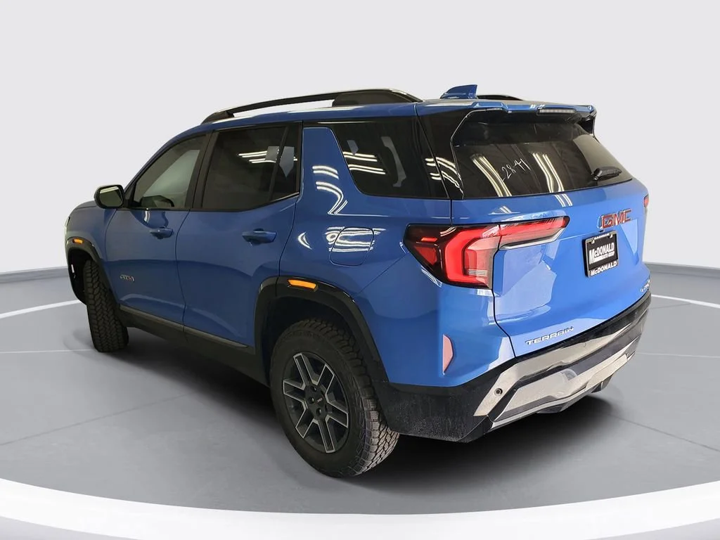 2026 GMC Terrain AT4 - Photo 4