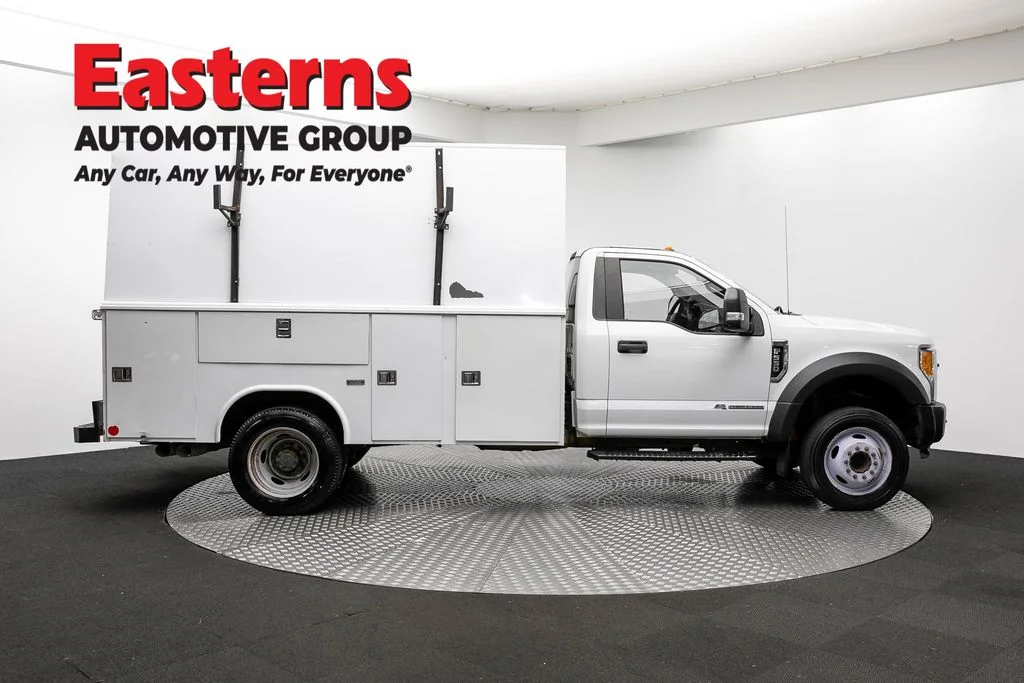 Used 2017 White Ford XL image 4