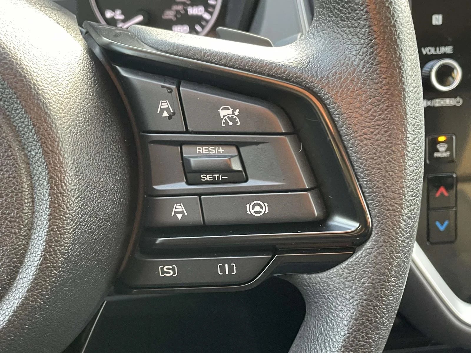 Used 2025 Ice Silver Metallic Subaru Premium image 10