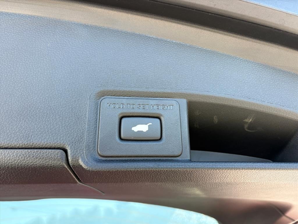 Used 2019 Performance Red Pearl Acura w/A-SPEC image 22