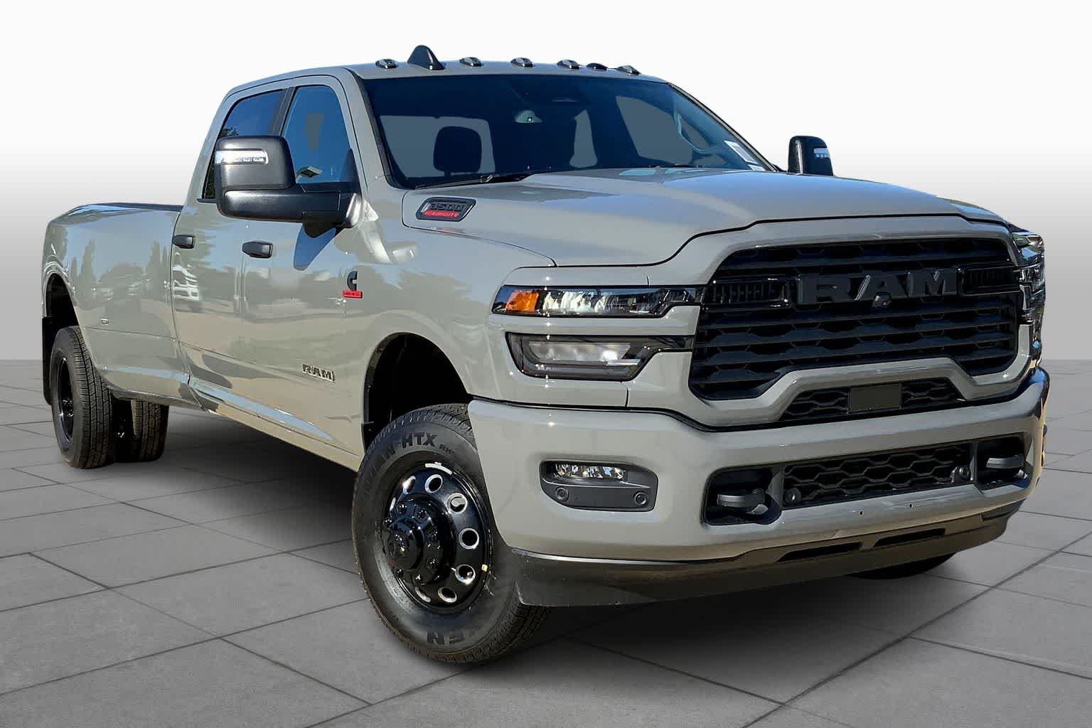 New 2026 Ceramic Gray Clear-Coat Exterior Paint RAM Lone Star image 2