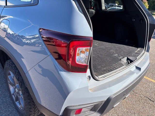Certified Used 2024 Gray Pearl Honda TrailSport image 10