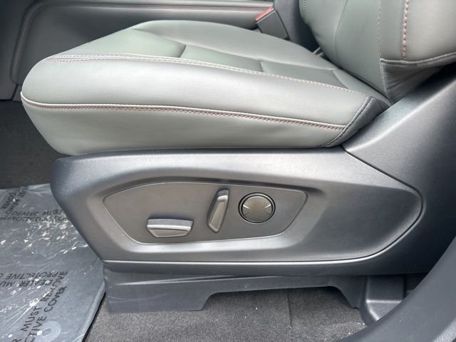 New 2026 Agate Black Metallic Ford Active image 46