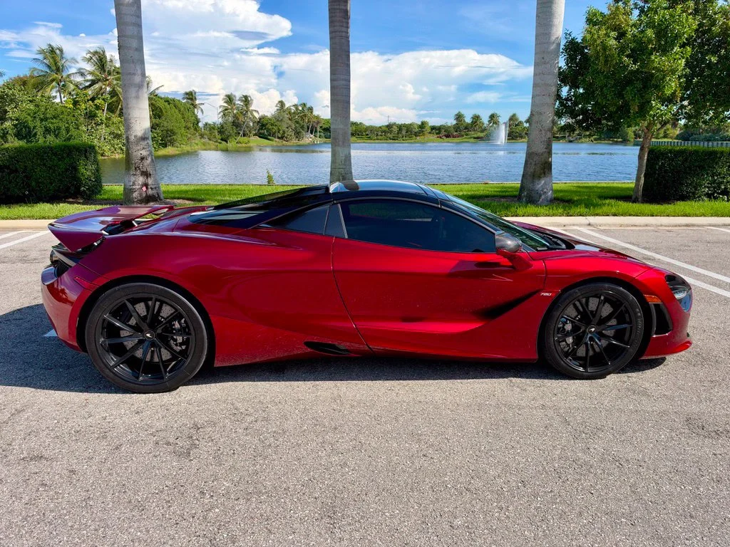Used 2020 MSO Volcano Red McLaren  image 6
