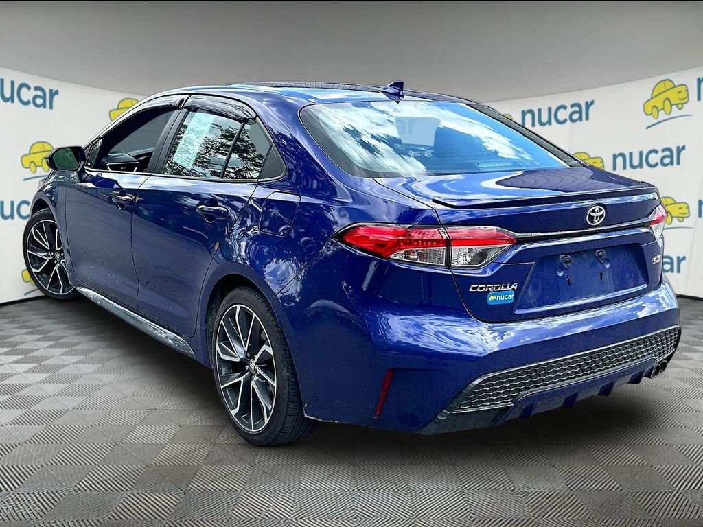 Used 2020 Blue Toyota SE image 3