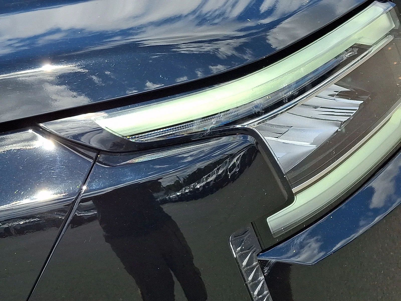 Used 2023 Black Nissan PRO-4X image 9