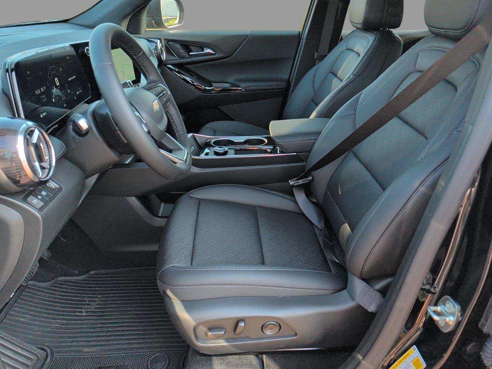2027 Chevrolet Equinox LT - Photo 10