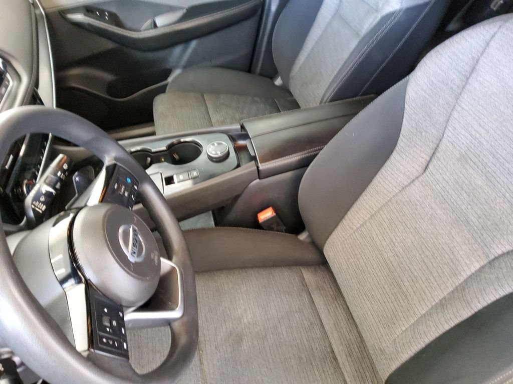 Used 2021 Gray Nissan SV image 8