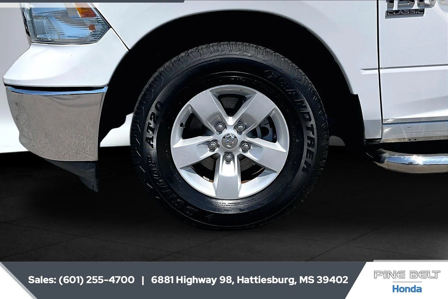 Used 2021 Bright White Clearcoat Ram SLT image 7