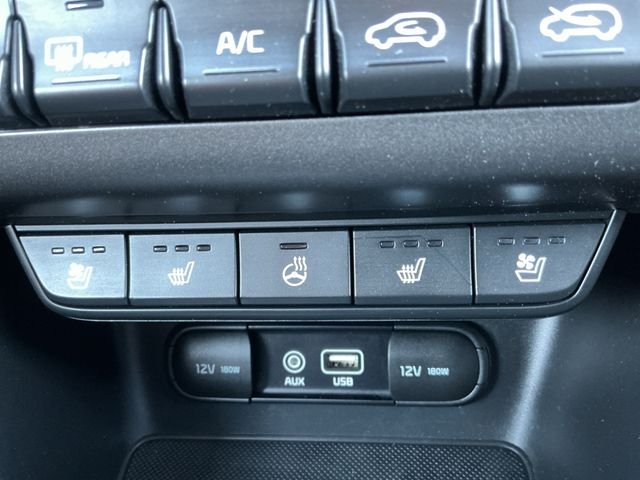 Used 2017 Silver Kia EX image 26