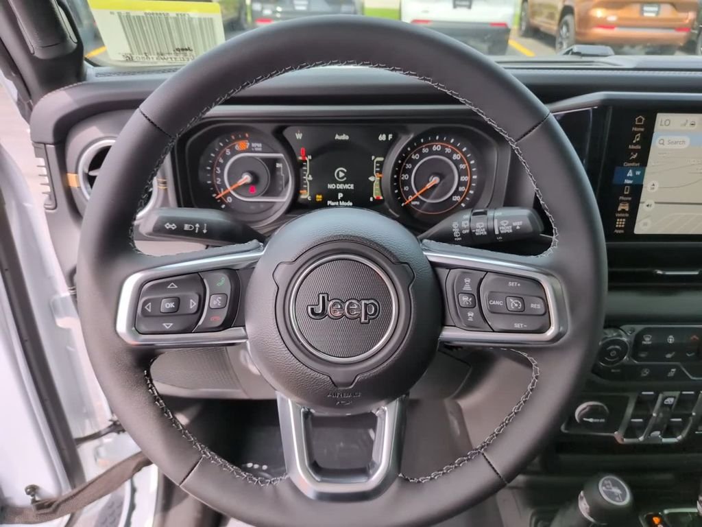 New 2026 Bright White Clear-Coat Exterior Paint Jeep Sahara image 17