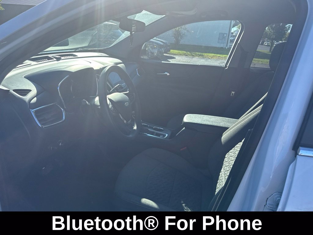 Used 2023 White Chevrolet LT image 9