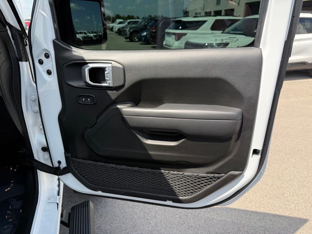 Used 2023 Bright White Clearcoat Jeep Willys image 18