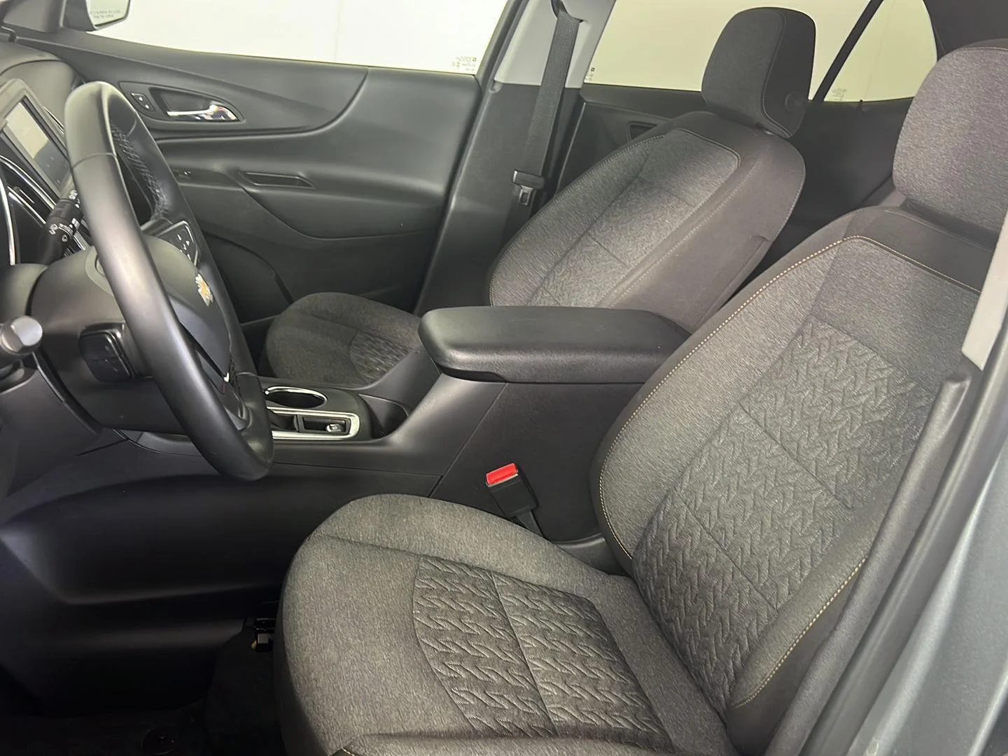 Used 2024 Sterling Gray Metallic Chevrolet LT image 23