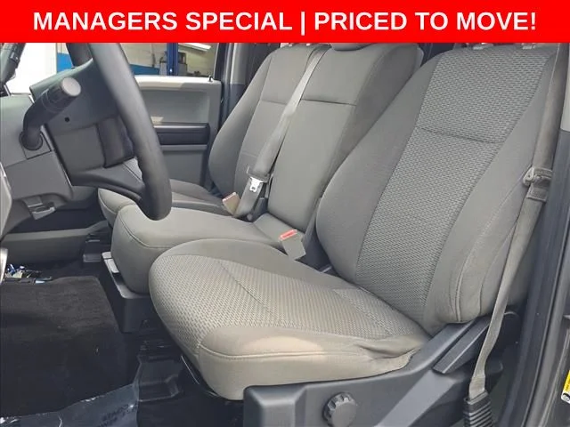 Used 2018 Gray Ford XLT image 17