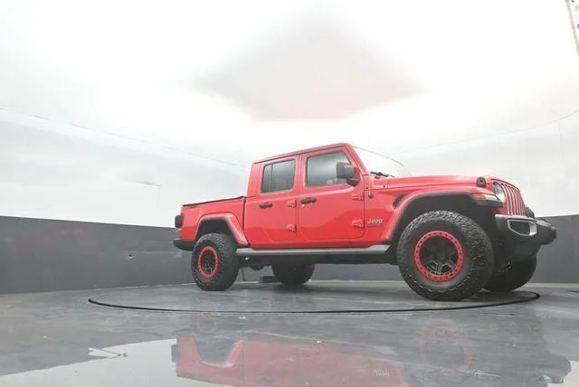 Used 2020 Red Clearcoat Jeep Overland image 36