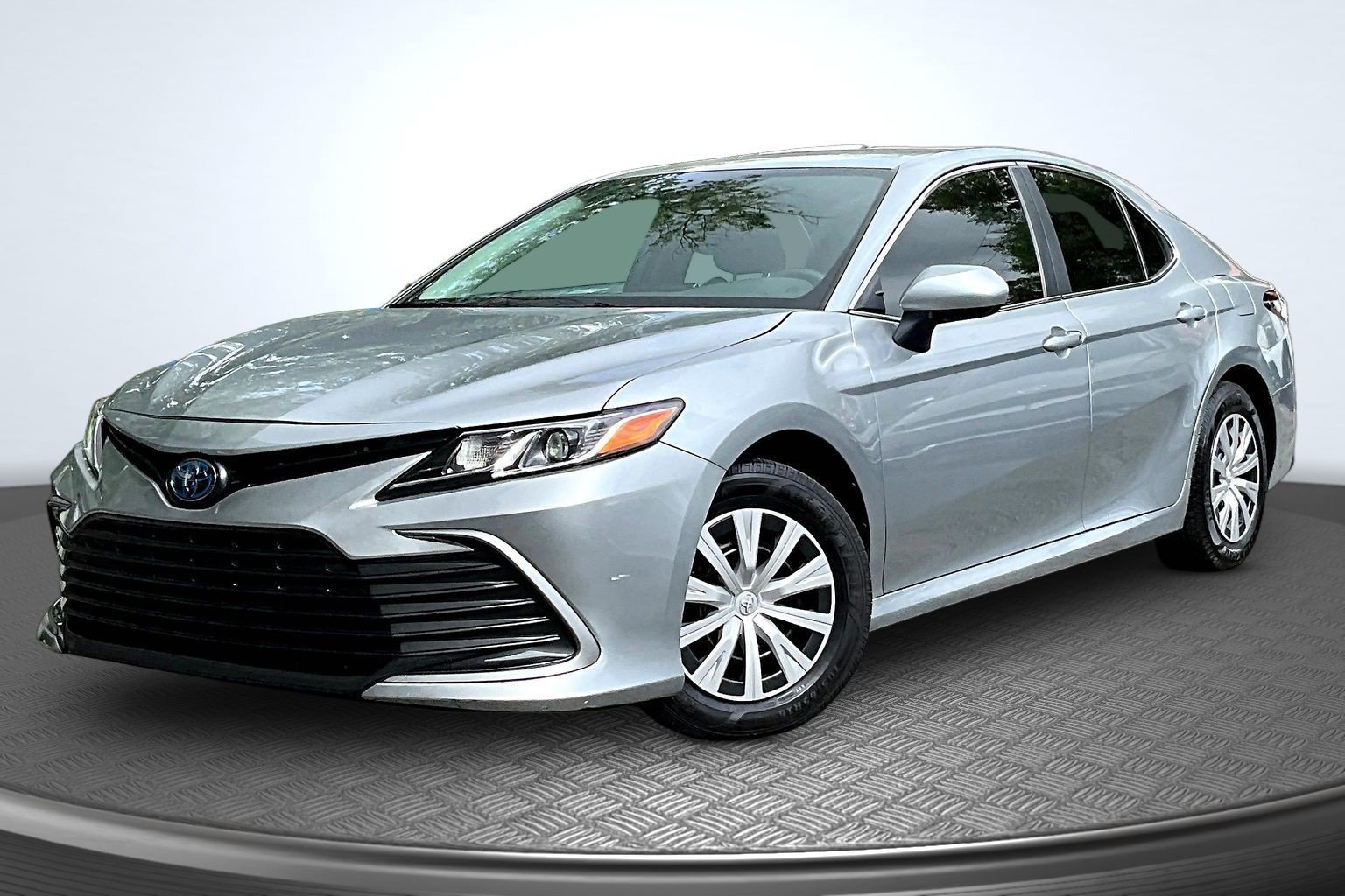 Used 2024 Silver Toyota LE image 1