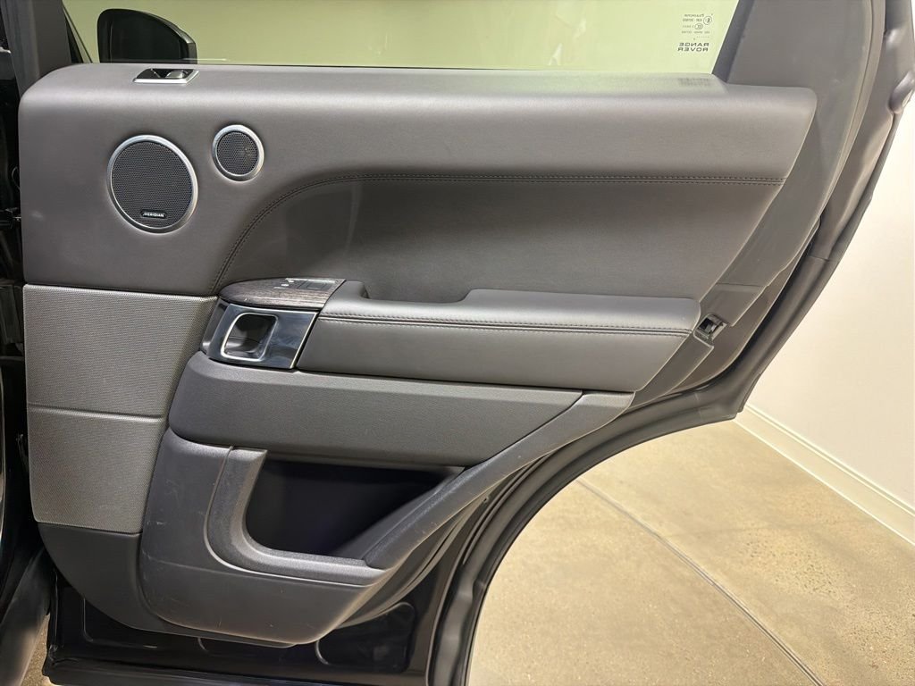 Used 2019 Santorini Black Metallic Land Rover Supercharged image 26