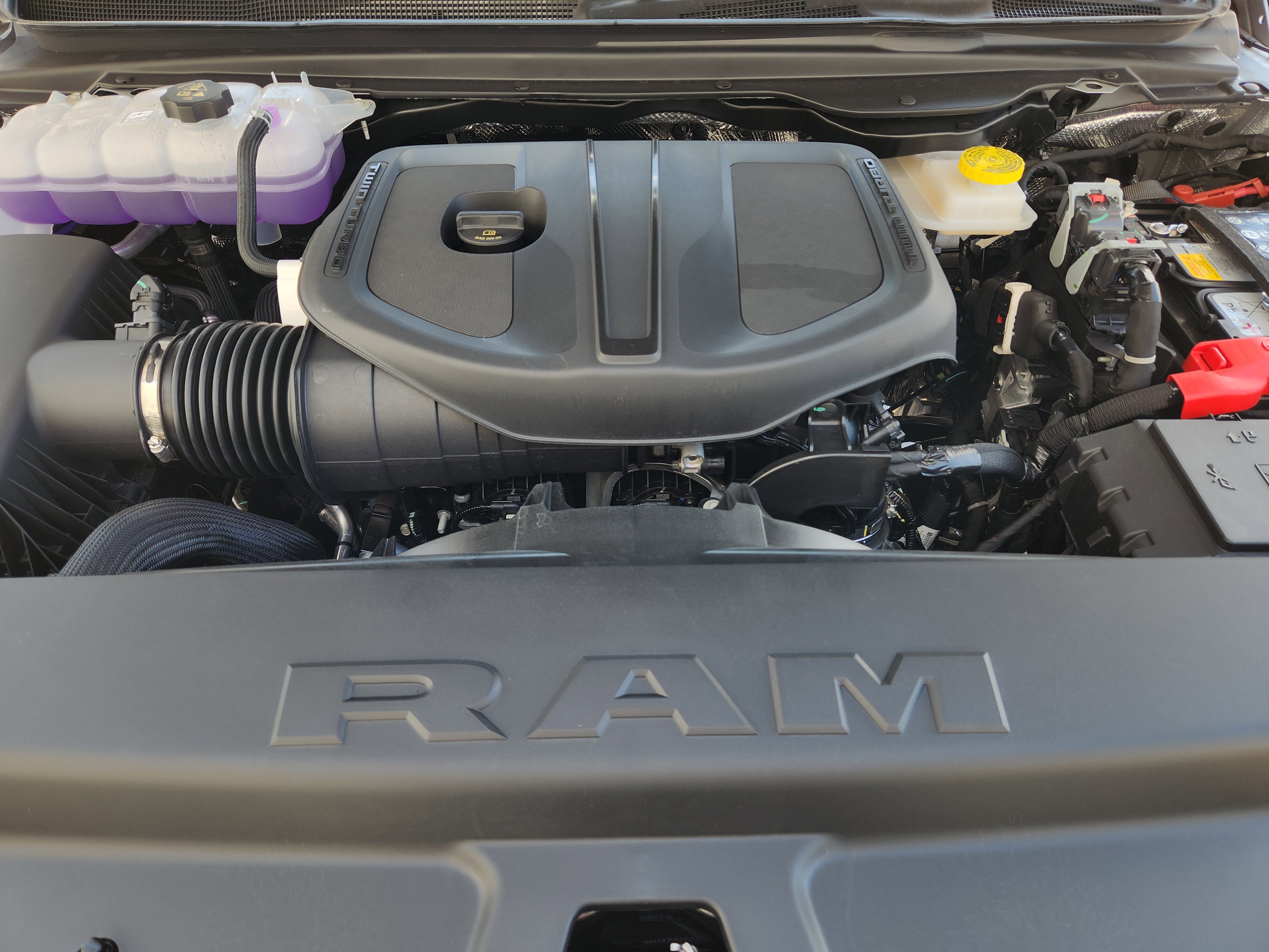 New 2026 Silver Zynith Exterior Paint RAM Big Horn image 22